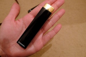 Chanel Rouge Allure Velvet Lipstick Review 3