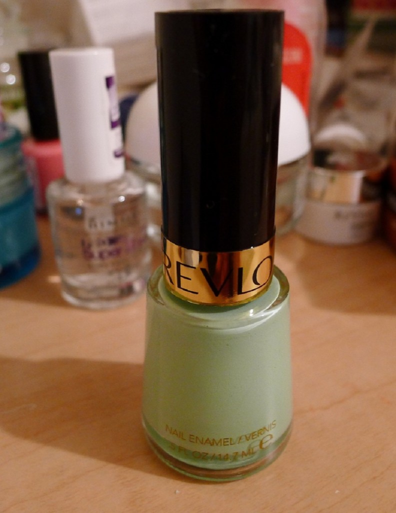 NOTD – Revlon Minted Nail Polish 2