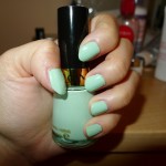 NOTD - Revlon Minted Nail Polish 4