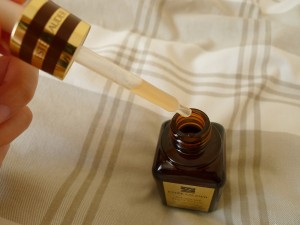 Estee Lauder Advanced Night Repair Review 4