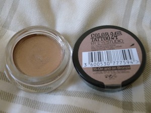 Maybelline Colour Tattoo 24 Hour Eyeshadow Review 1