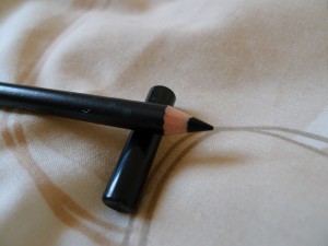 MAC Smolder Eye Kohl Eyeliner Review 4