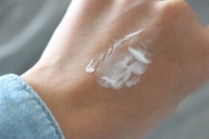 Dove Indulgent Nourishment Moisturiser Review 3