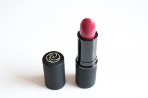 Living Nature Makeup Review 2