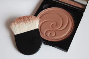 Living Nature Makeup Review 8