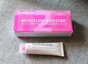 Hydraluron Moisture Booster Review 1