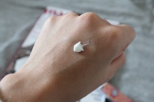 L'Occitane Rose Petals Hand Cream Review 5