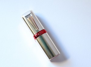 L'oreal Color Riche True Red Lipstick Review 1