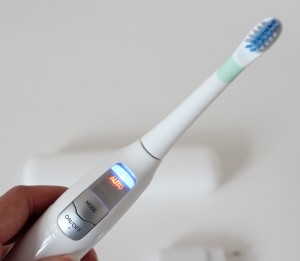 Colgate ProClinical A1500 Electric Toothbrush Review 5